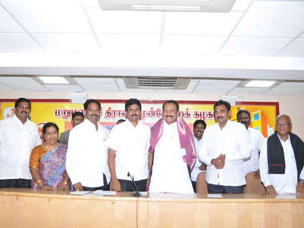 விளையாட்டுத் துறையை மேம்படுத்திடுக!