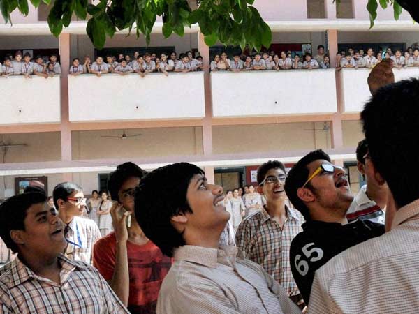 அவர்களே காரணம்