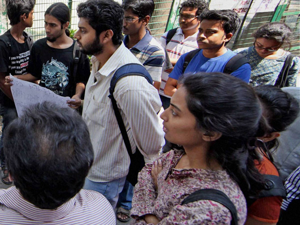 சேல்ஸ் - கஸ்டர் சர்வீஸ்