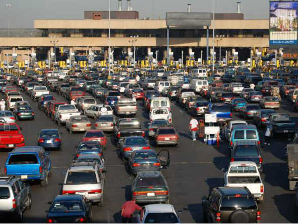 ஆவலுடன் இந்தியர்கள்