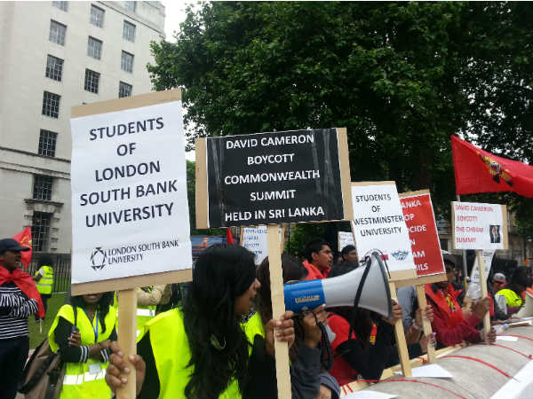 ஈழம் பற்றி துண்டு பிரசுரம்