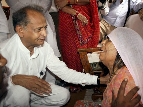 அசோக் கெஹ்லாட்