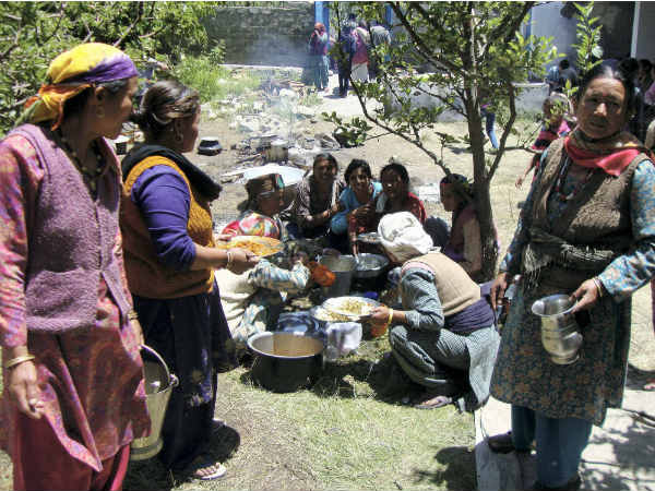 வெட்டவெளியில் சமையல்