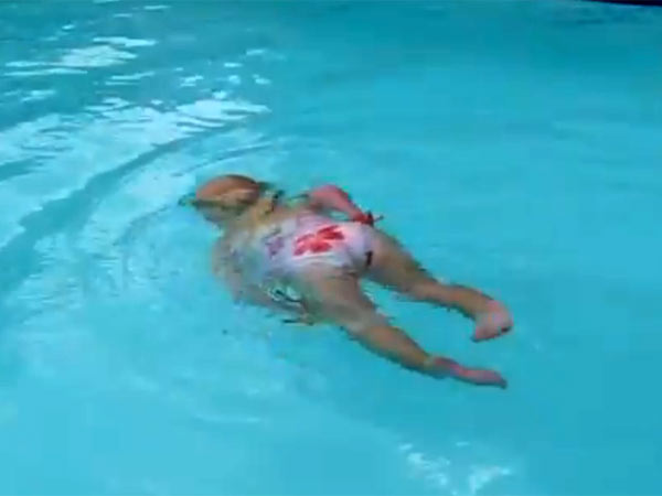 யூடியூப்பில் எலிசபெத்