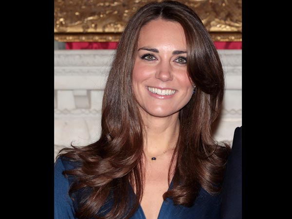 மகிழ்ச்சியில் கேட்... மகிழ்ச்சியில் கேட்...