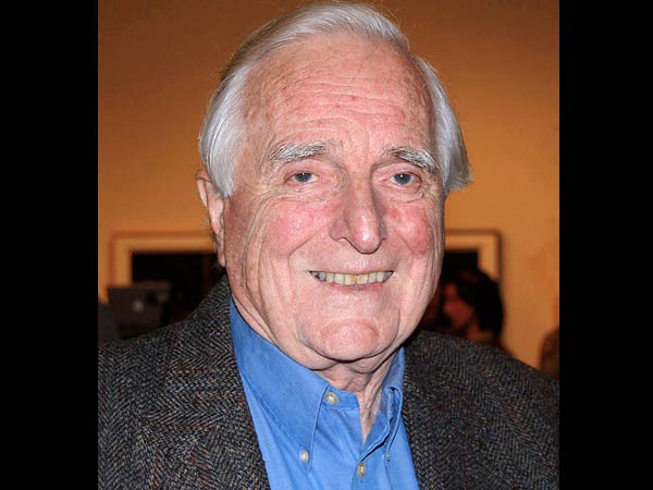 எங்கல்பர்ட்டுக்கு வயது 88 ஆகிறது. எங்கல்பர்ட்டுக்கு வயது 88 ஆகிறது.