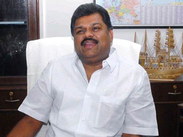 குழப்பும் வாசன்