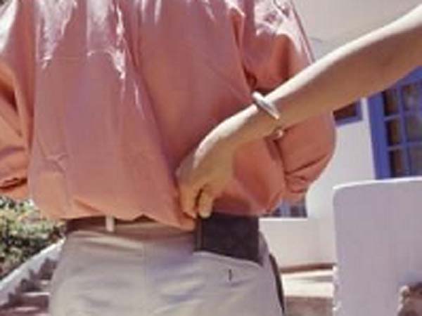 இடிப்பது.. உரசுவது...