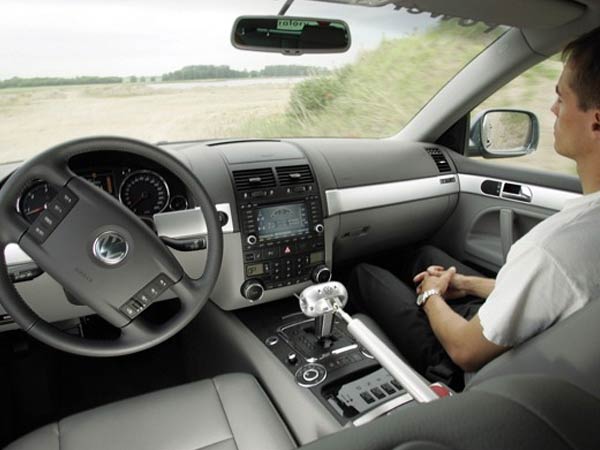 பாதுகாப்பிற்கு ஒரு டிரைவர்....