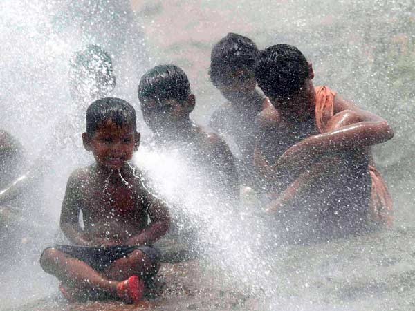 நீர் நிலைகளை நோக்கி