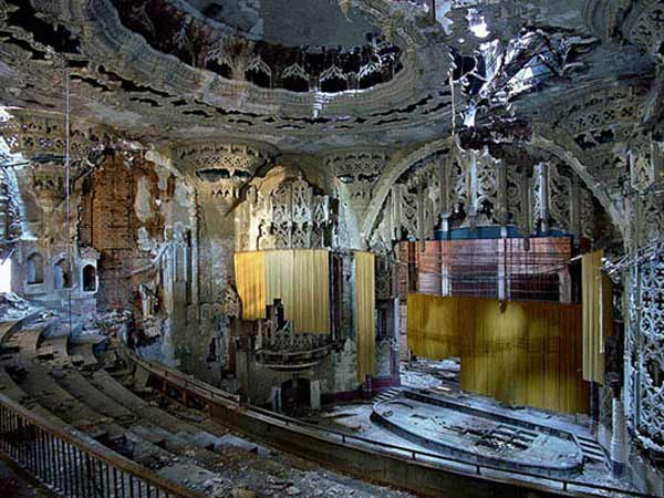 வீழ்ச்சிகள்