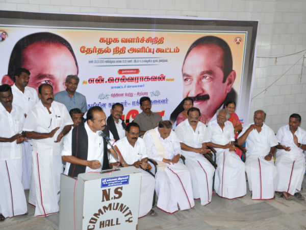 நாடே மடிப்பிச்சை ஏந்தியுள்ளது