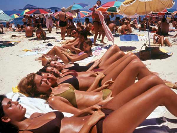 டாப்லெஸ் .ஓ.கே.. இது பிரெஞ்சுக்காரர்கள்