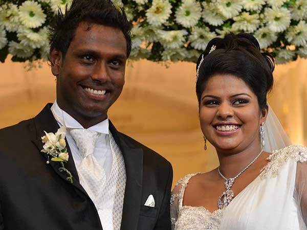 பள்ளித் தோழி... பள்ளித் தோழி...