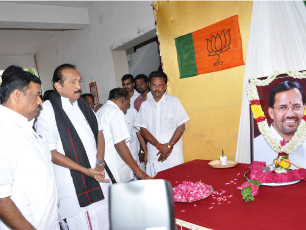 Vaiko visits Auditor Ramesh family