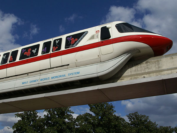 நாலு நிமிஷத்திற்கு ஒரு ரயில்