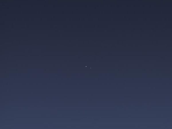 ரொம்ப சின்ன ஆளுங்க...