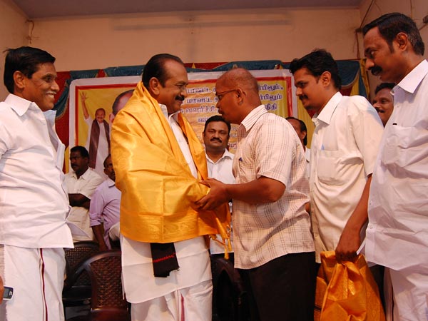 சாதி மதங்களைக் கடந்த இயக்கம்