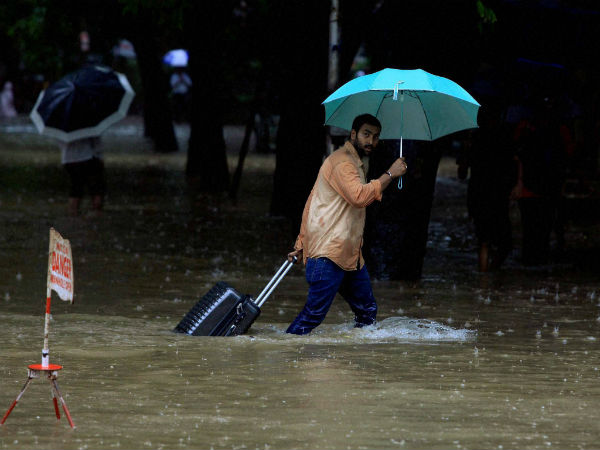 தாமதமாக வரும் ரயில்கள்