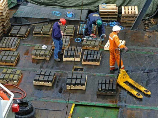 மூழ்கிய கப்பல்....