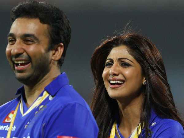 ராஜ் குந்த்ரா மீதும் ராஜ் குந்த்ரா மீதும்