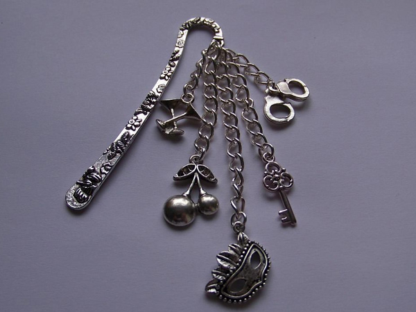 ஆண்குறியில் கீ செயின்!