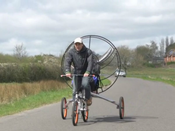 பணம் தான் பத்தலை...