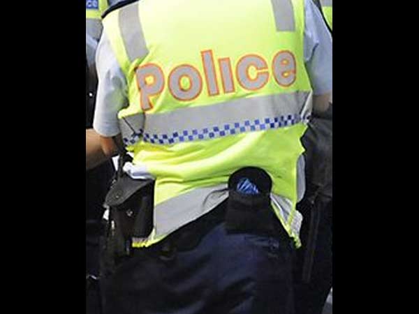 போலீசில் புகார்...