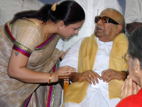 Karunanidhi is the only leader to give voice for World Tamils, says Kushboo Karunanidhi is the only leader to give voice for World Tamils, says Kushboo