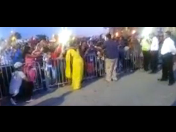 இப்படி ஆடலாமா