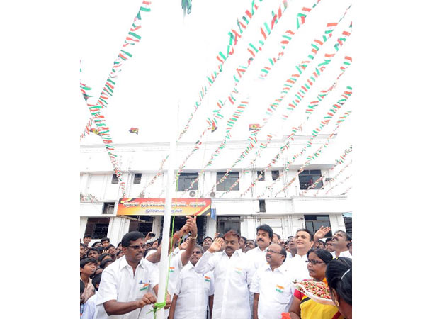 Vijayakanth celebrates Independence day