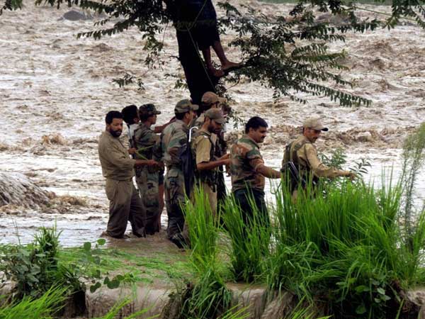 காஷ்மீரில் வெள்ளம்: