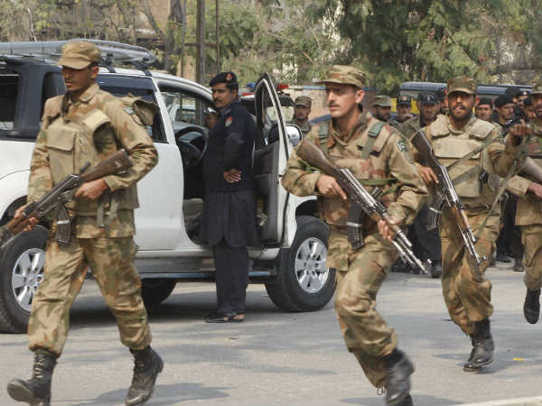 நிறுத்துங்கள்.. இல்லாவிட்டால் நிறுத்துவோம்