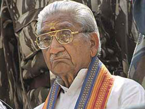 70 VHP leaders held, Ashok Singhal under house arrest 70 VHP leaders held, Ashok Singhal under house arrest