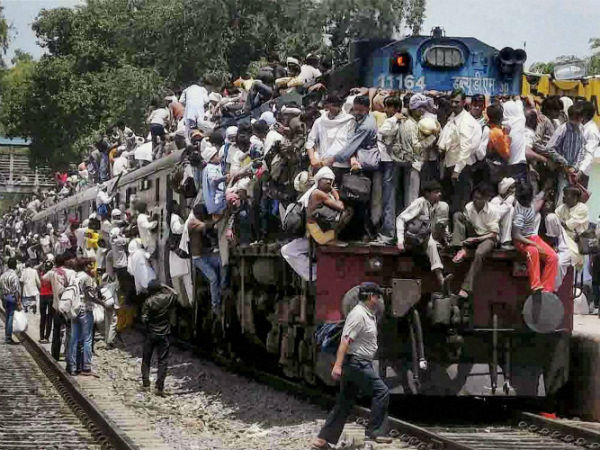 கூட்ட நெரிசல் அதிகம்