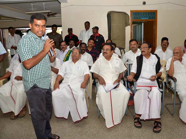 மறுமலர்ச்சி எளிதில் கிடைக்காது
