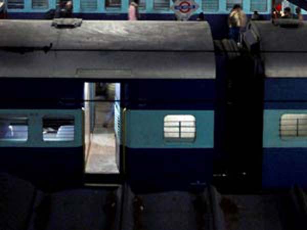 திருச்சியிலிருந்து காலை 6.30 மணிக்கு