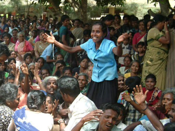 மக்களுடன் சந்திப்பு