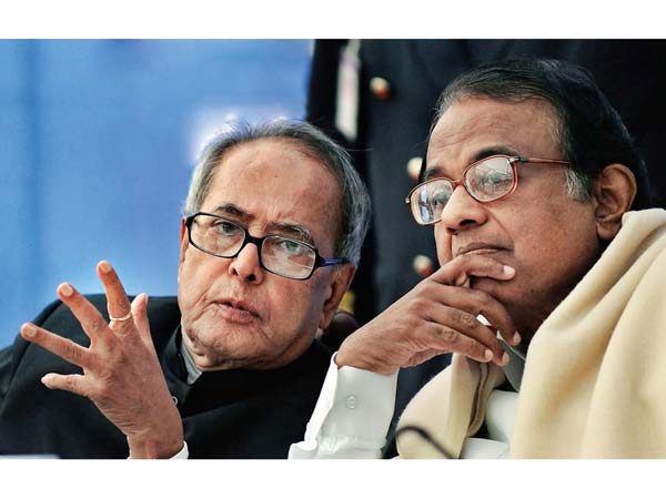 FM Chidambaram blames Pranab Mukherjee for the dire state of the economy FM Chidambaram blames Pranab Mukherjee for the dire state of the economy