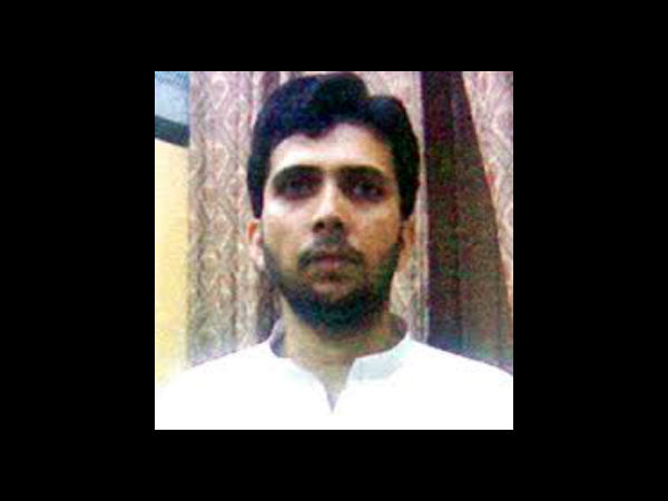 2009ல் கைதாகி விடுதலை