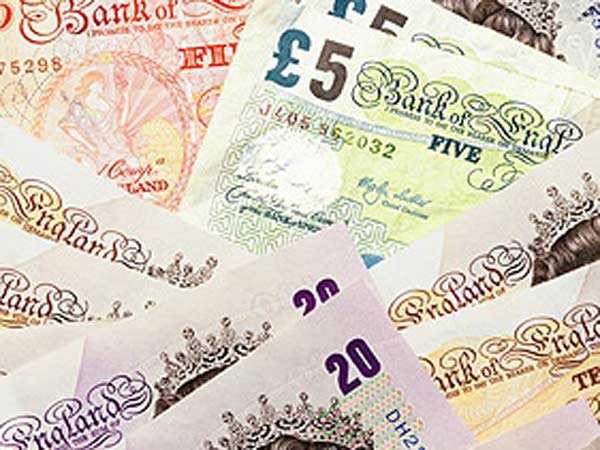 பிரிட்டிஷ் பவுண்ட் மட்டும் என்னவாம்...