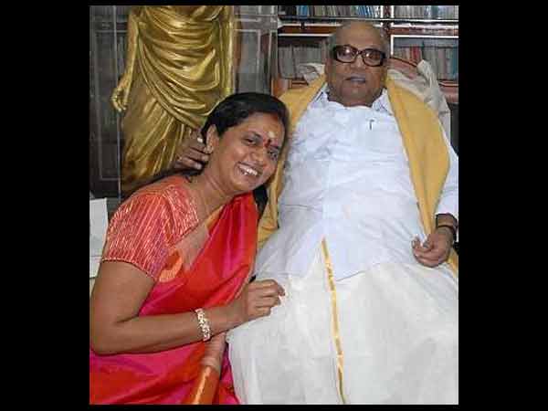 நில அபகரிப்பில் கருணாநிதியின் மகள் செல்வி