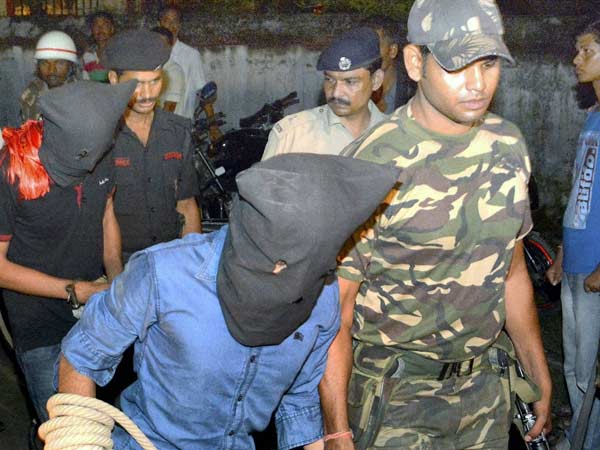 அதிரடியாக கைது