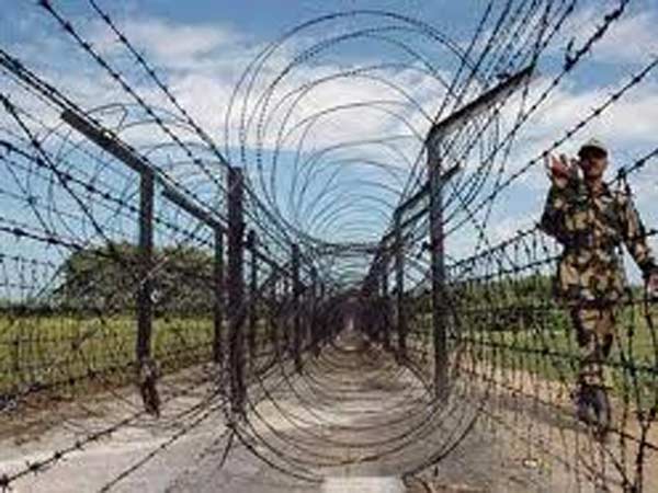 நேபாள - பீகார் எல்லையில் வைத்து ஒப்படைப்பு