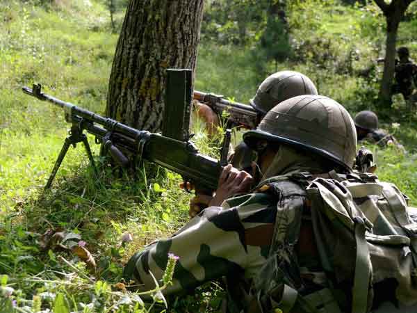 30 முறை தாக்குதல்கள்