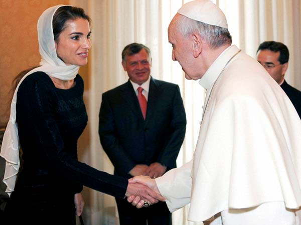 நூலகத்தில் சந்திப்பு