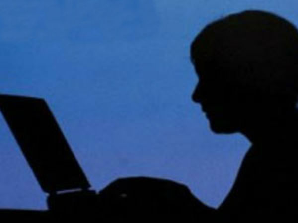 இரவில் அப்டேட்