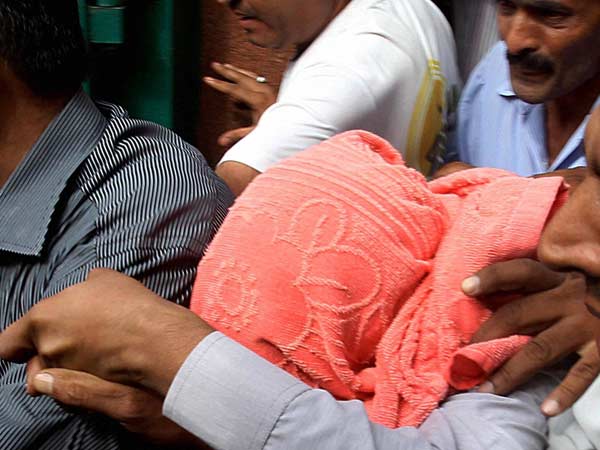 டெல்லி தீர்ப்பு குறித்து மறைமுக அதிருப்தி