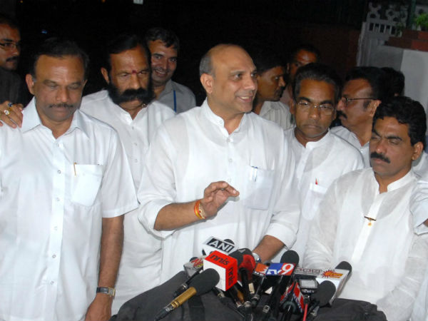 யூனியன் பிரதேசமாக்க கோரினால் நாக்கை அறுப்போம்