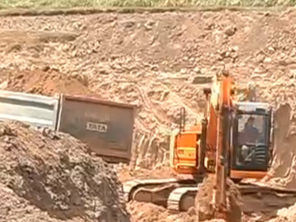 2004 முதல் நடந்து வரும் திருட்டுத்தனம்